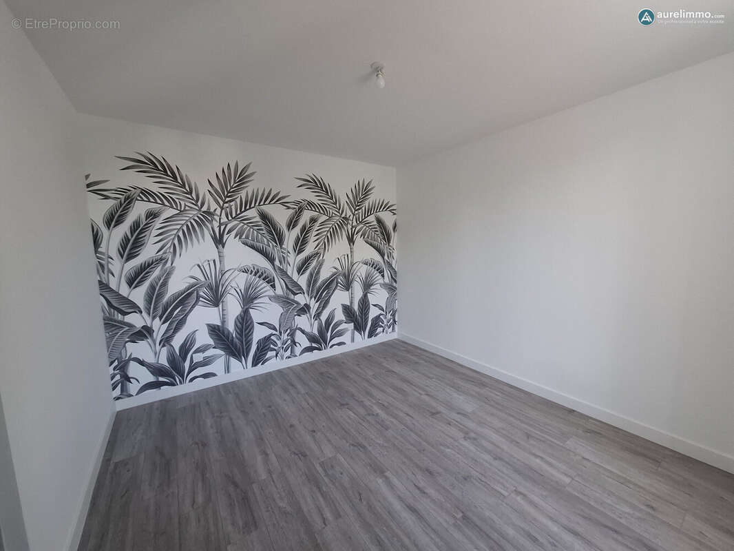 chambre 3 - Maison à NERIS-LES-BAINS