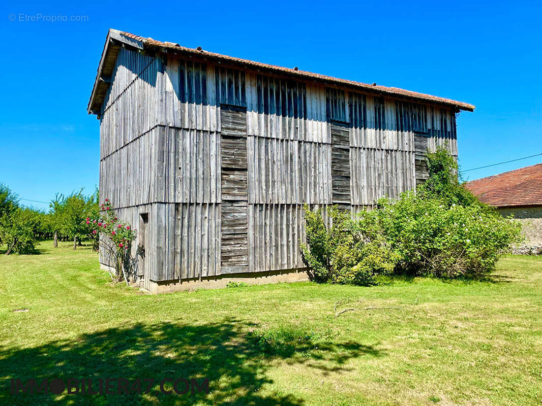 Maison à CASTELMORON-SUR-LOT