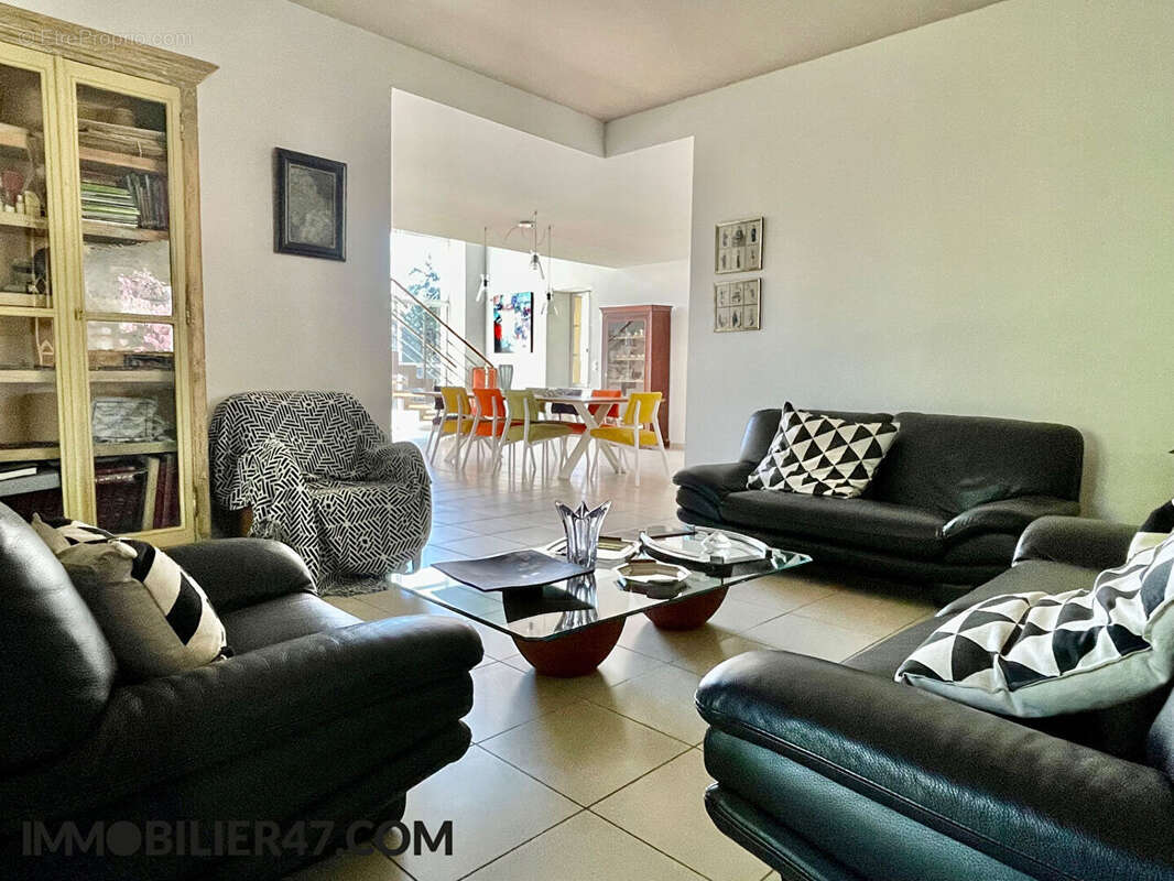 Maison à CASTELMORON-SUR-LOT