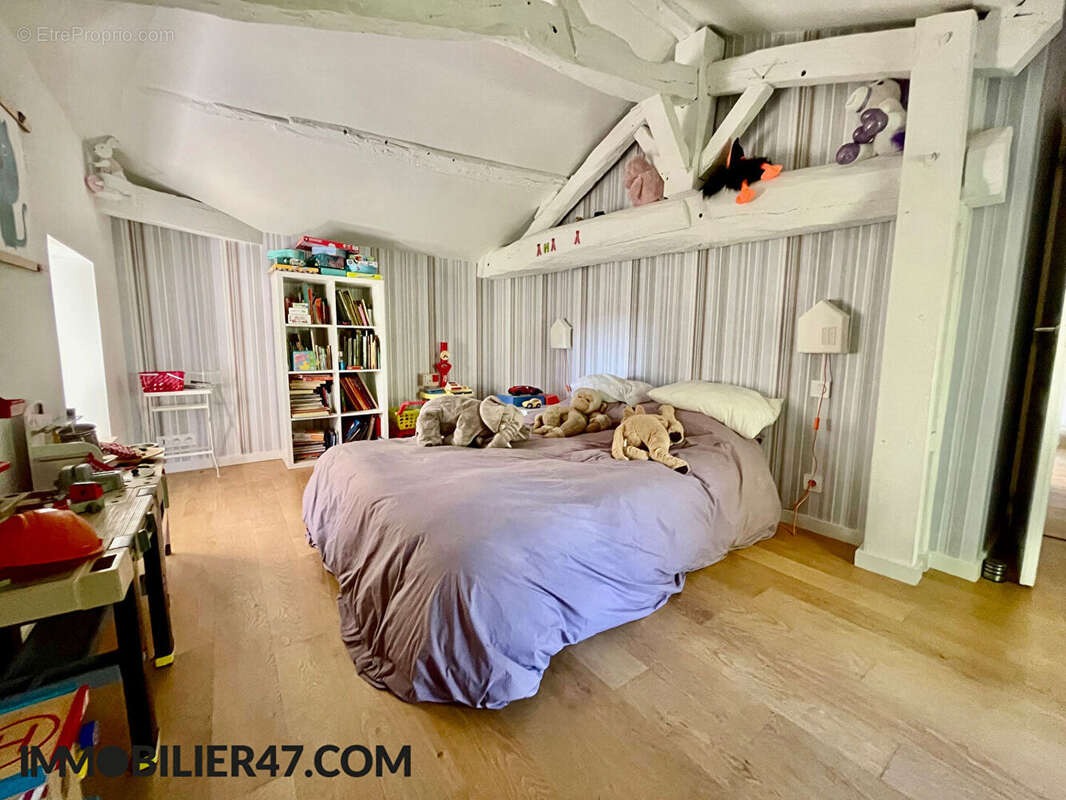 Maison à CASTELMORON-SUR-LOT