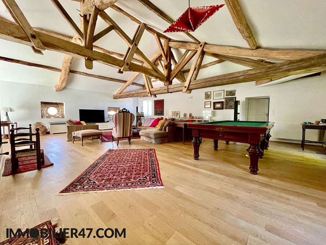 Maison à CASTELMORON-SUR-LOT