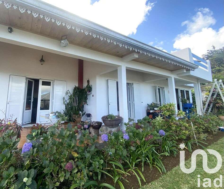 Photo 2 - Maison à SAINT-PIERRE