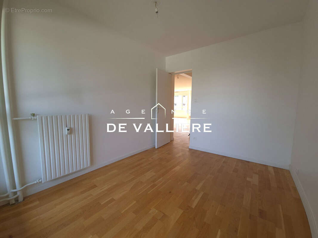 Appartement à NANTERRE