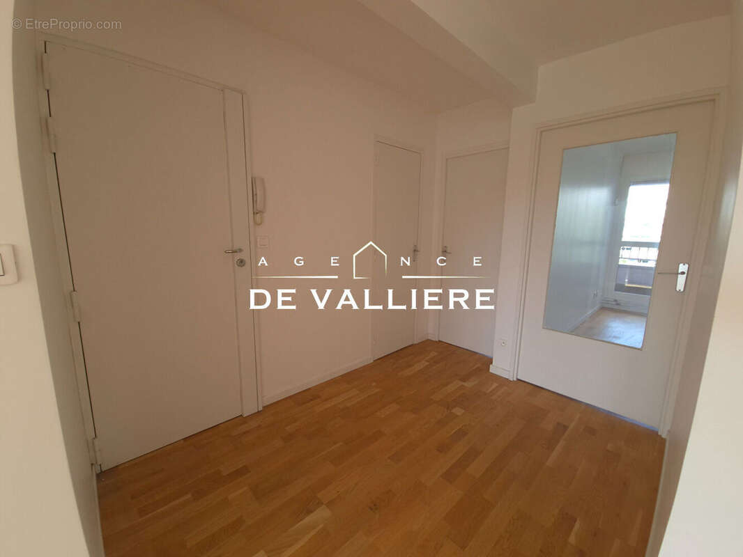 Appartement à NANTERRE