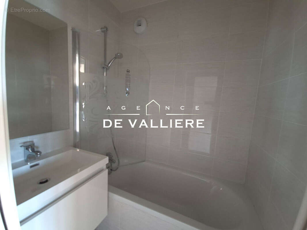 Appartement à NANTERRE