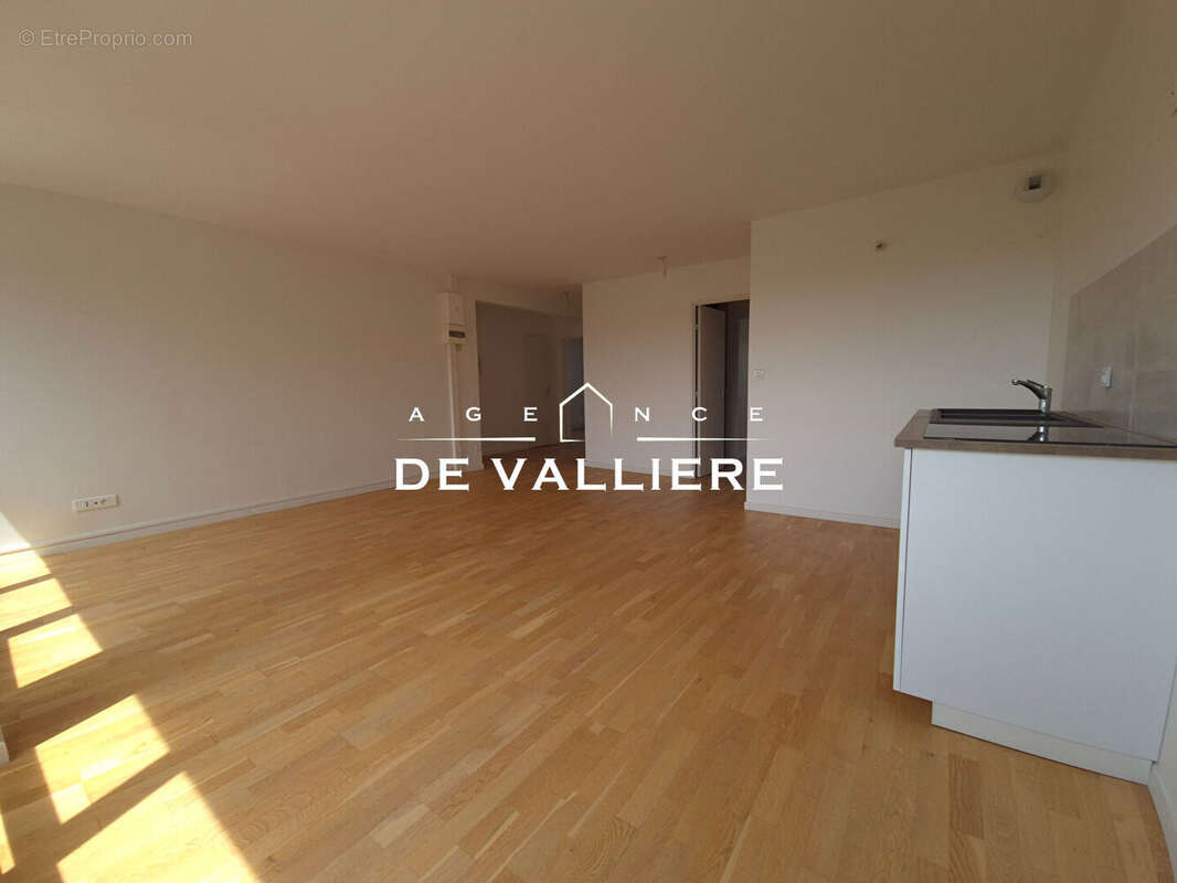 Appartement à NANTERRE