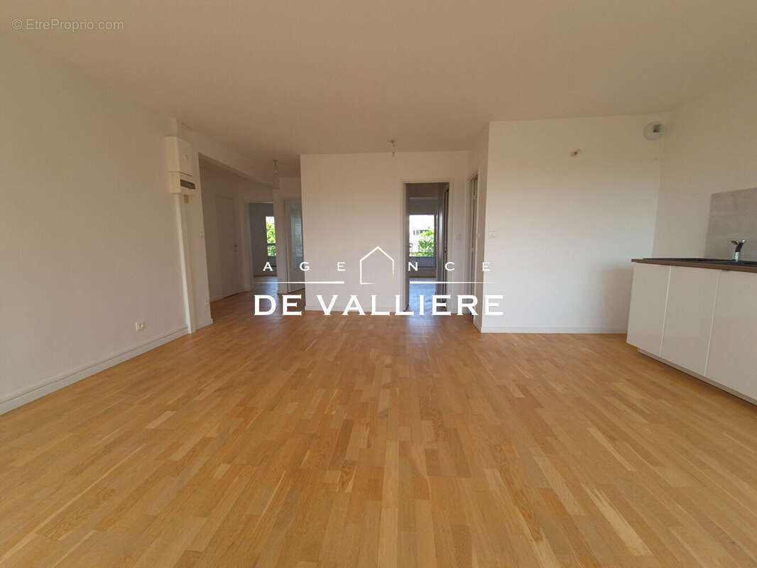 Appartement à NANTERRE