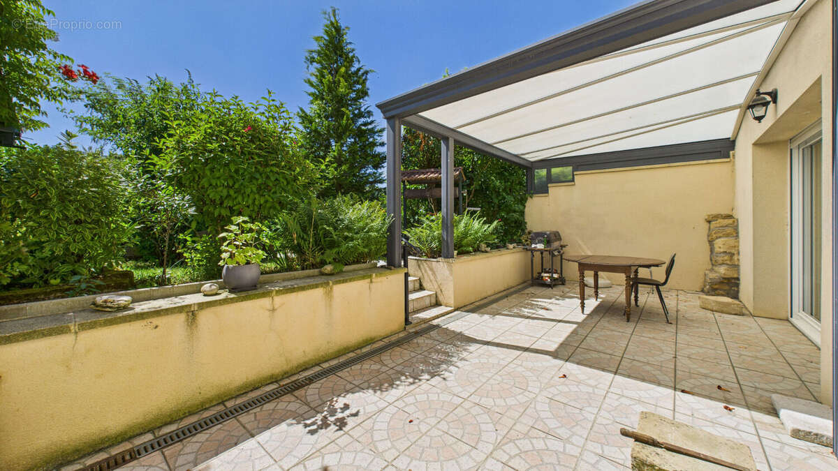 Maison à NORROY-LE-SEC