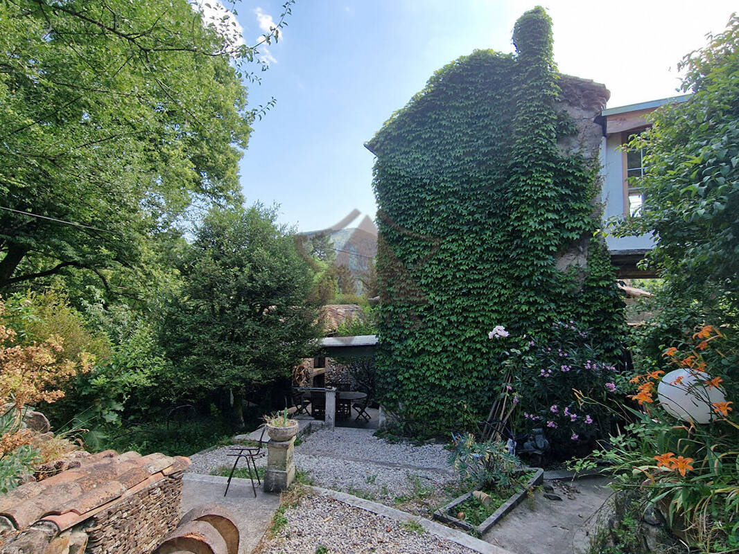 Appartement à LE MARTINET