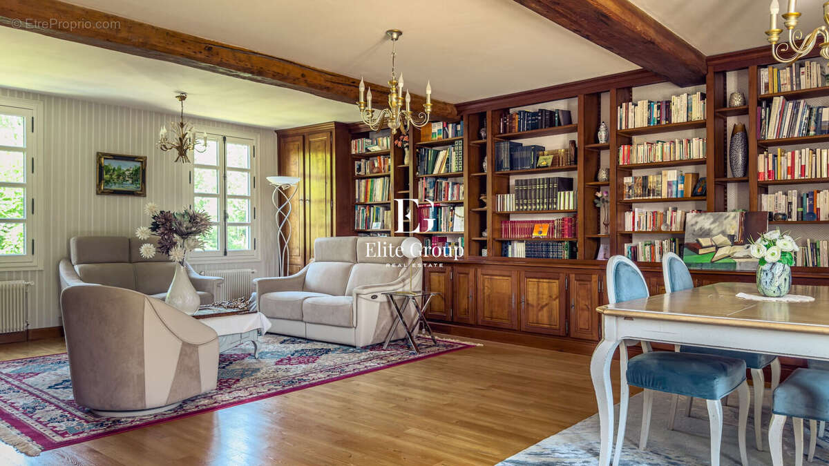 Maison à BOURG-CHARENTE