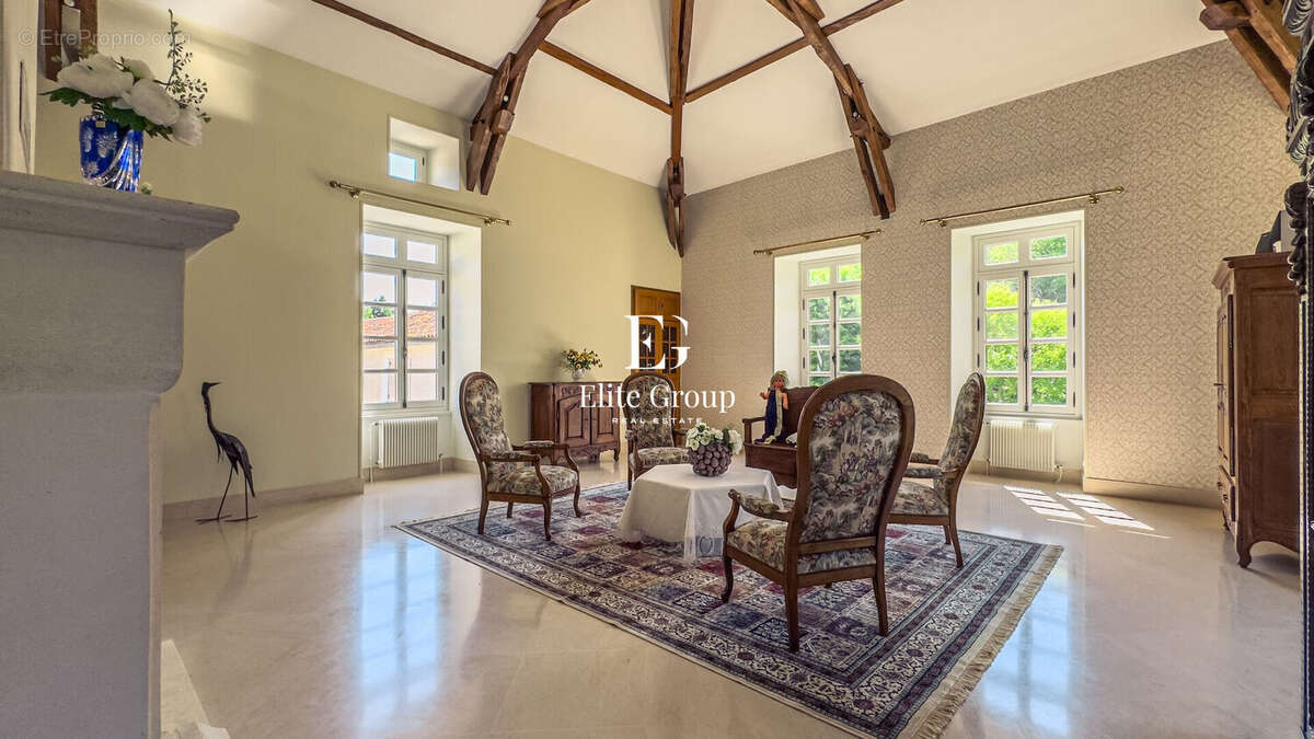 Maison à BOURG-CHARENTE