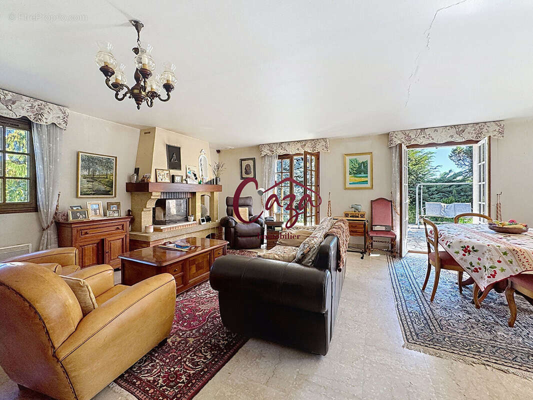 Maison à CAMBLANES-ET-MEYNAC