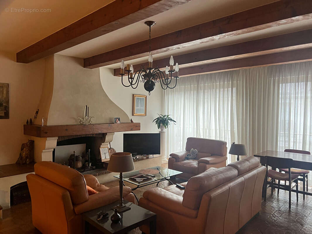 Appartement à PORT-DE-BOUC