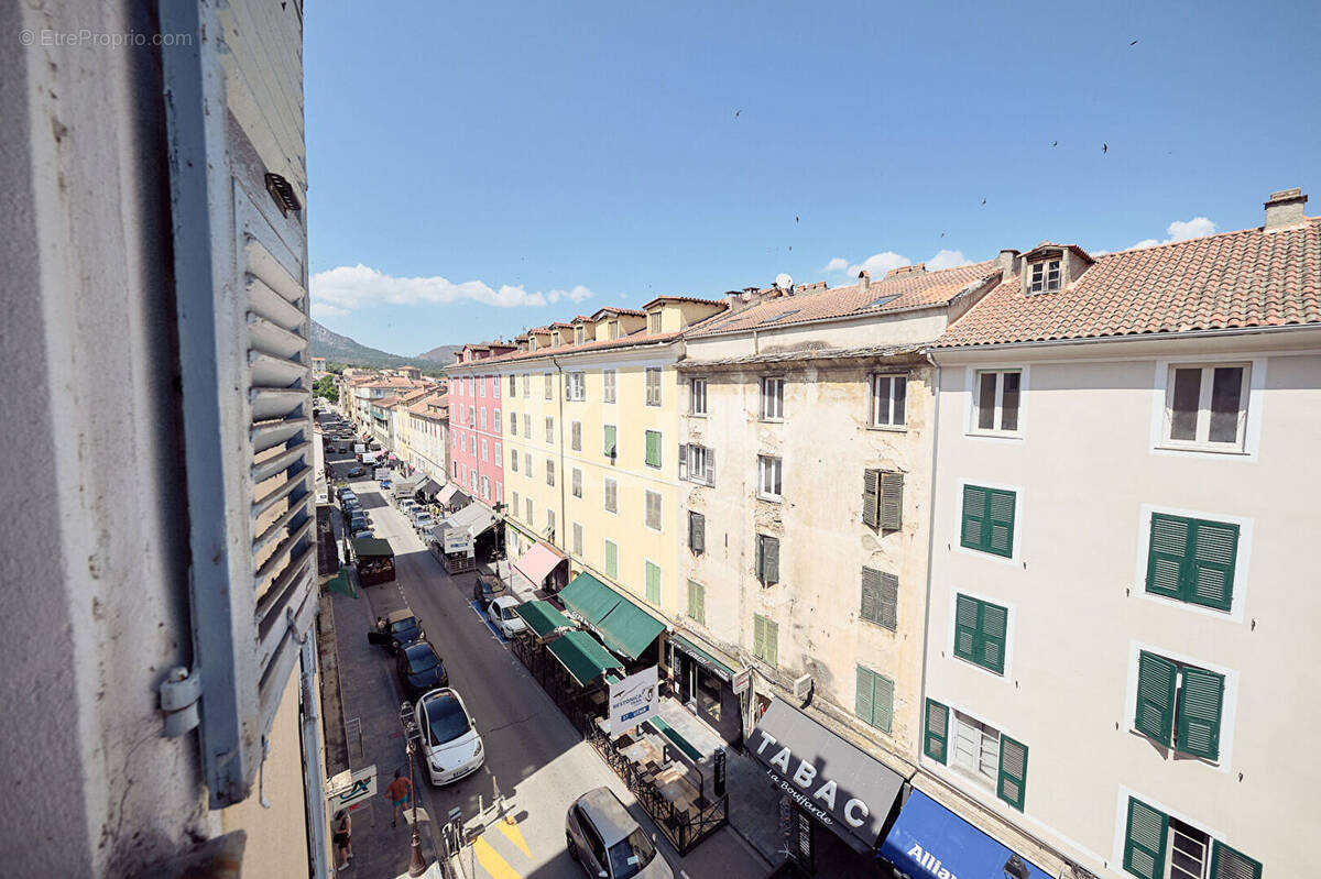 Appartement à CORTE