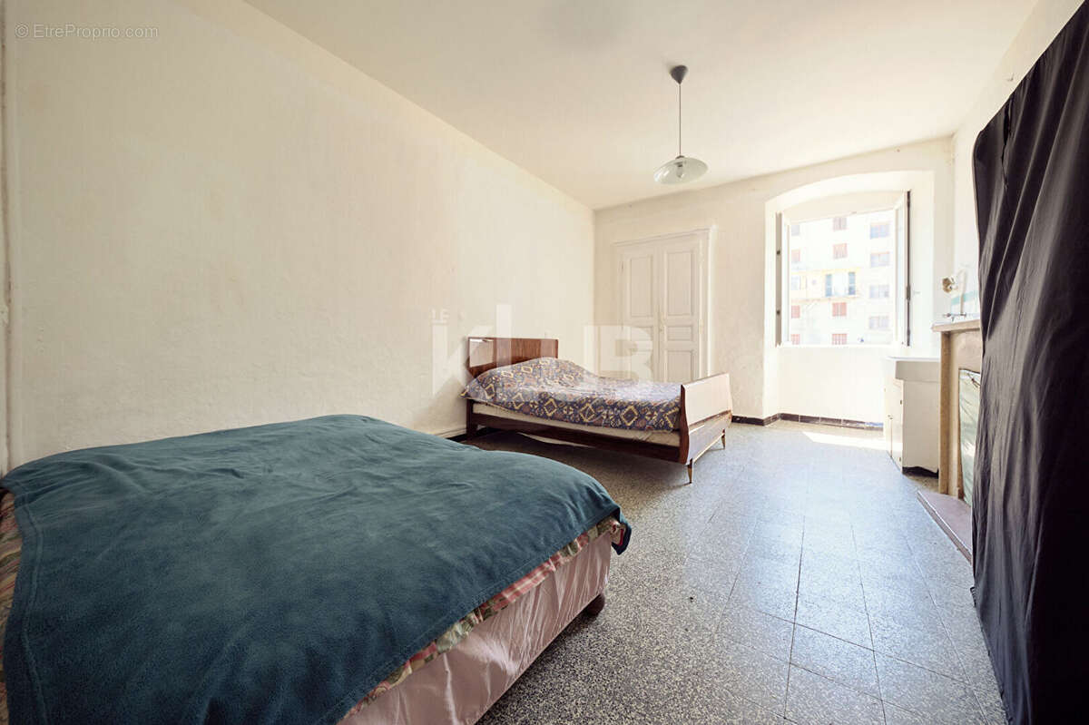 Appartement à CORTE