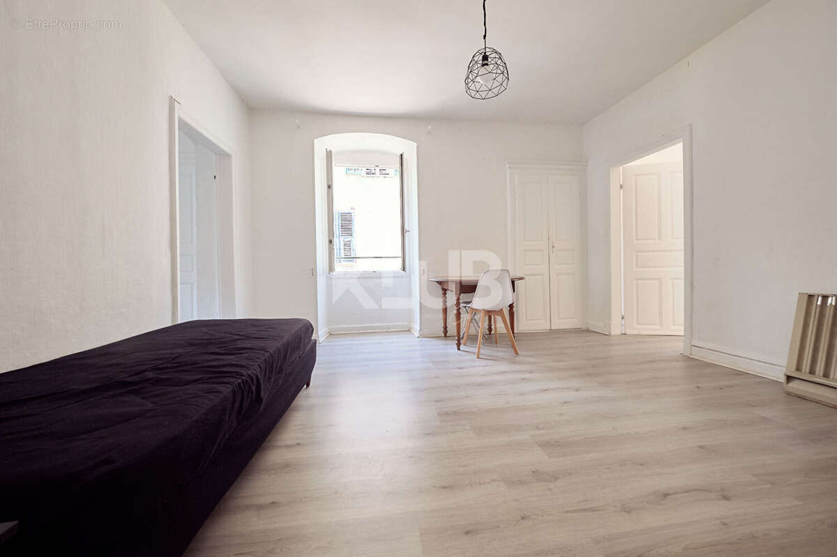 Appartement à CORTE