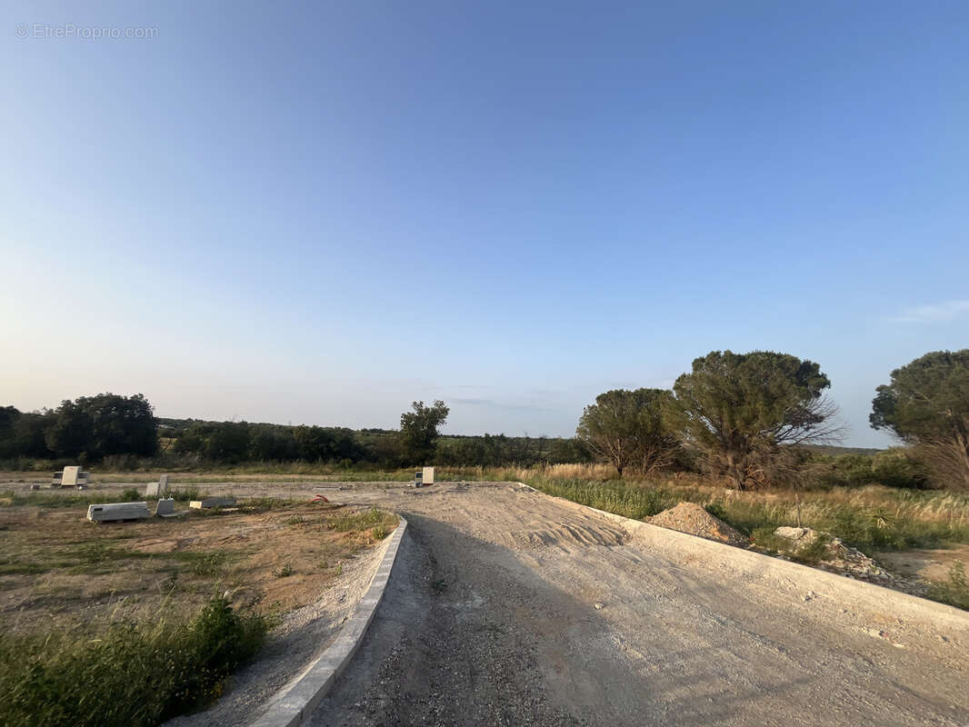 Terrain à TRESSERRE