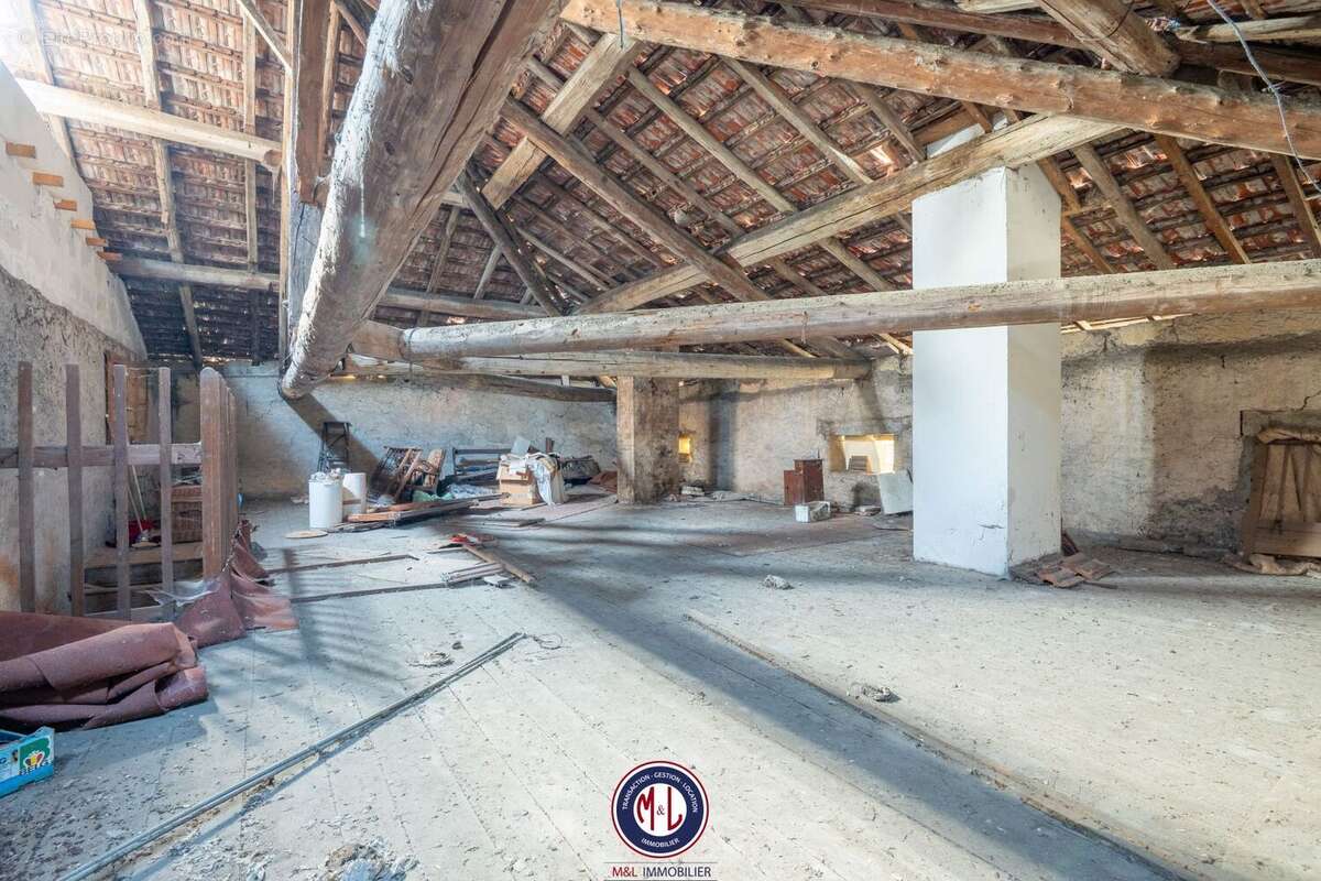 Appartement à THIAUCOURT-REGNIEVILLE