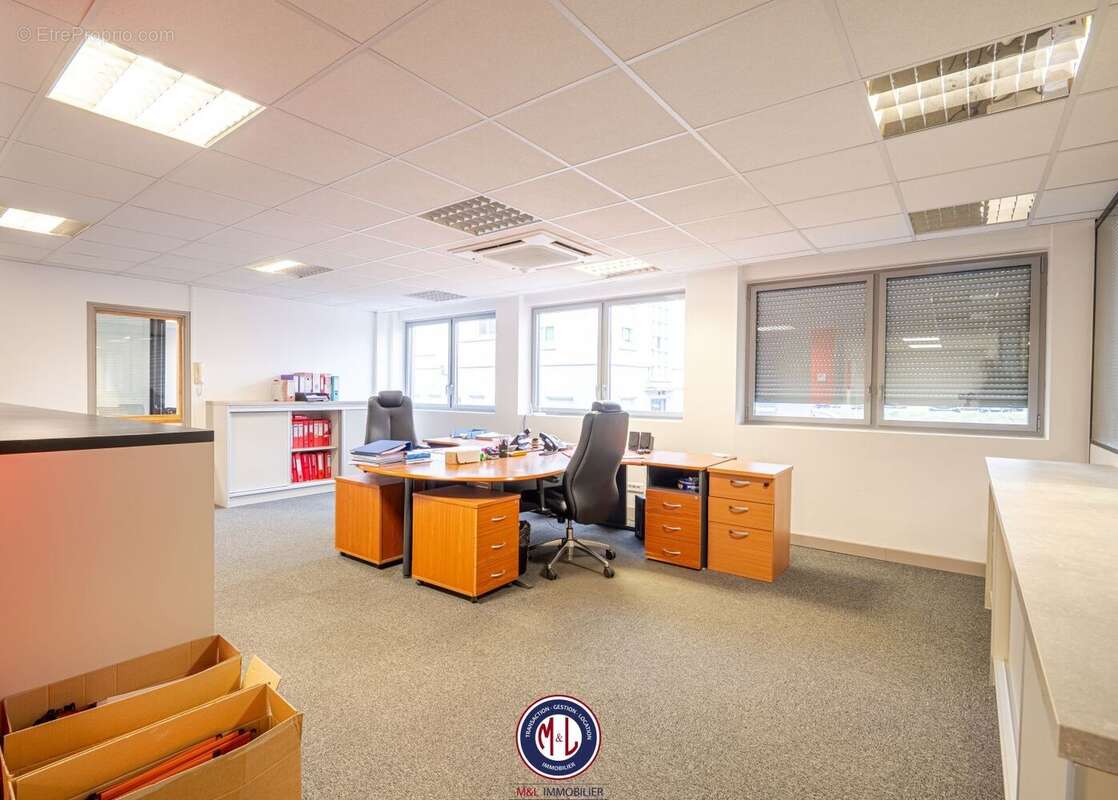 Commerce à SCY-CHAZELLES