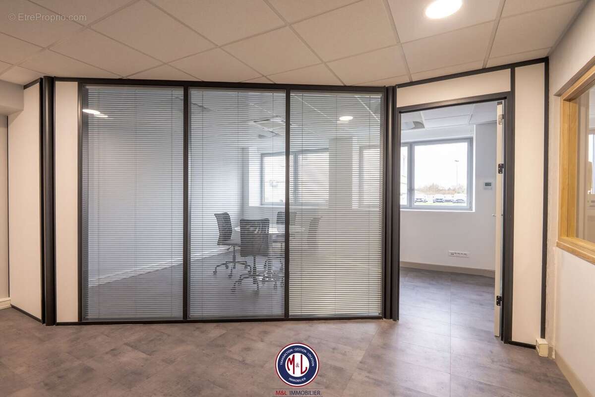 Commerce à SCY-CHAZELLES