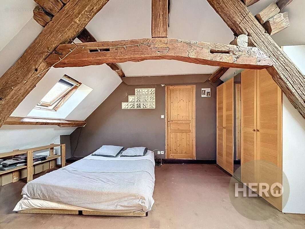 Maison à NEAUPHLE-LE-CHATEAU