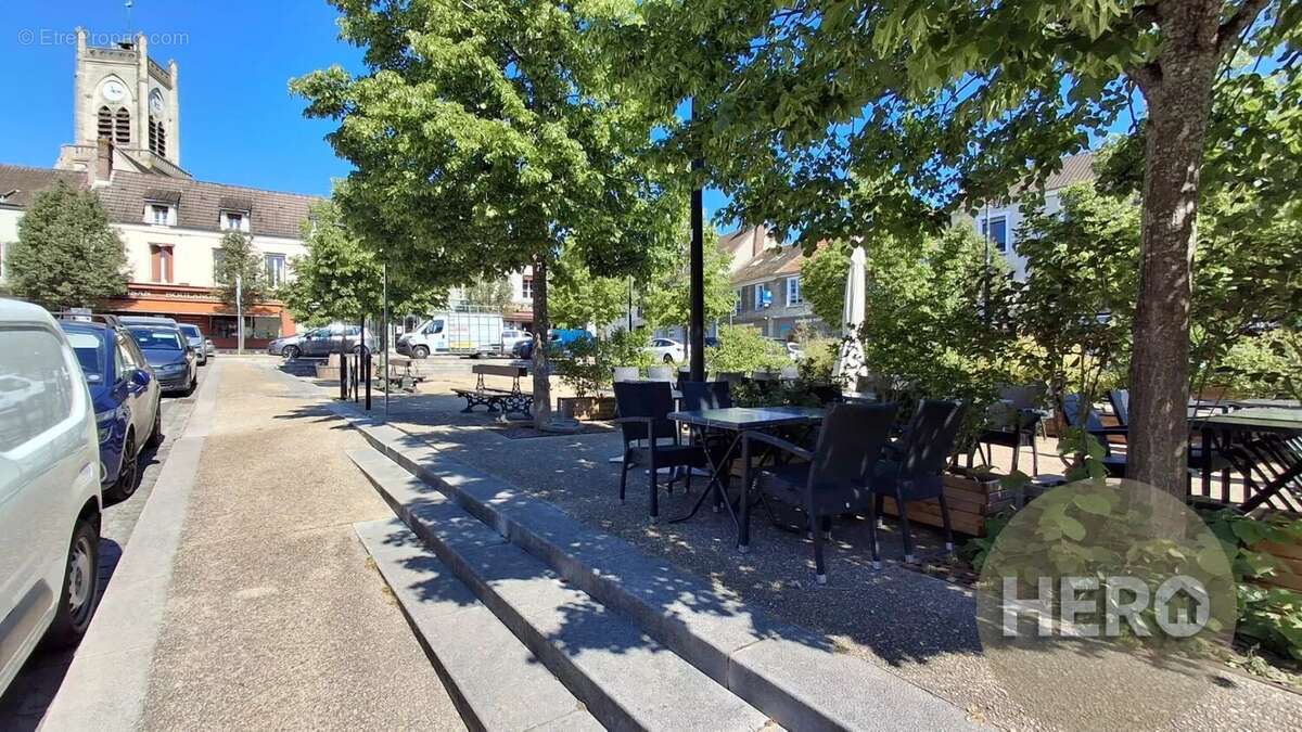 Appartement à JOUARS-PONTCHARTRAIN