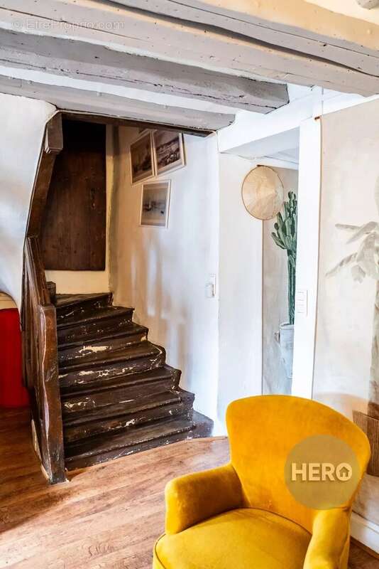 Appartement à JOUARS-PONTCHARTRAIN