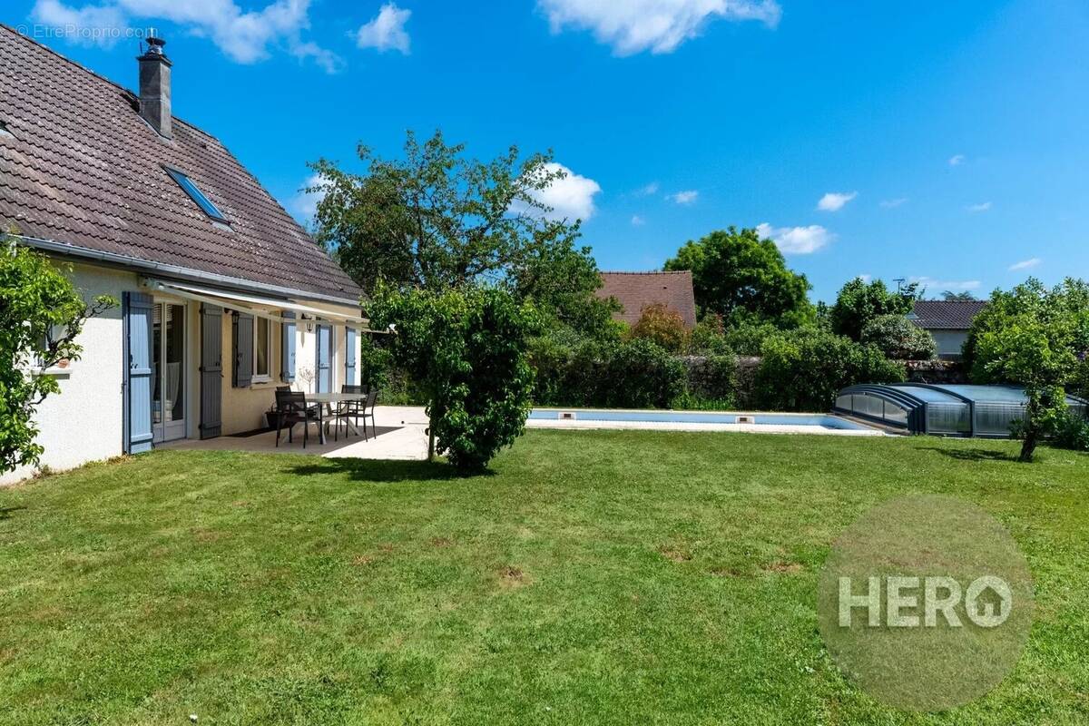 Maison à LE TREMBLAY-SUR-MAULDRE