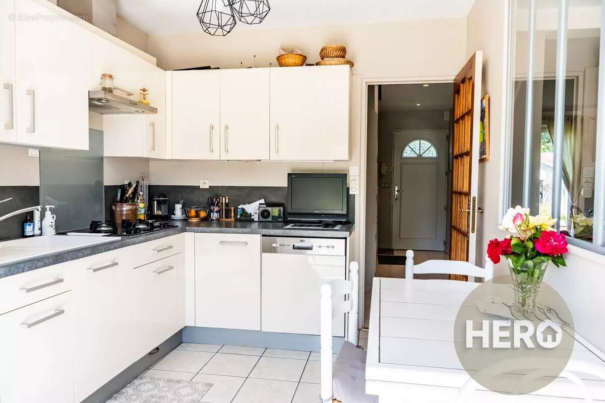 Maison à LE TREMBLAY-SUR-MAULDRE