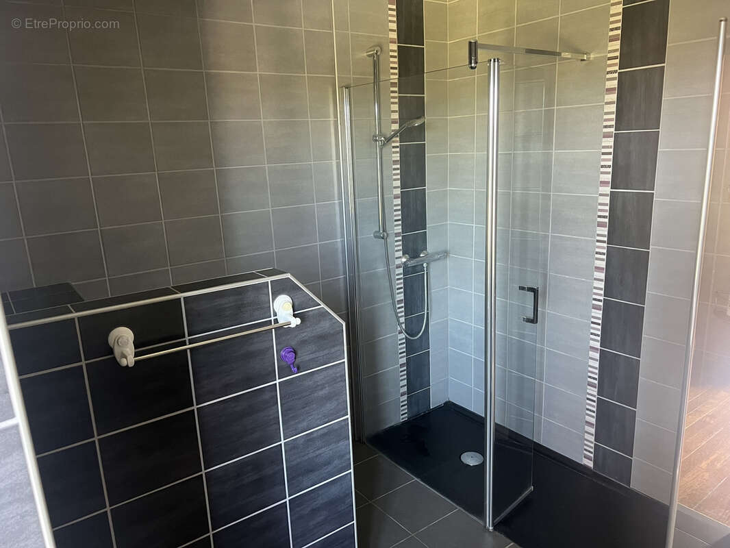 Maison à SAINT-CHRISTOPHE-EN-BRIONNAIS