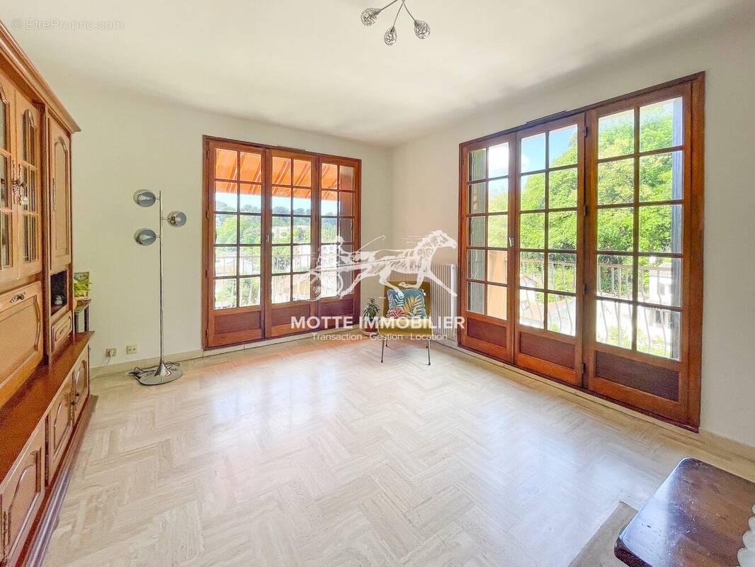 Appartement à CAGNES-SUR-MER