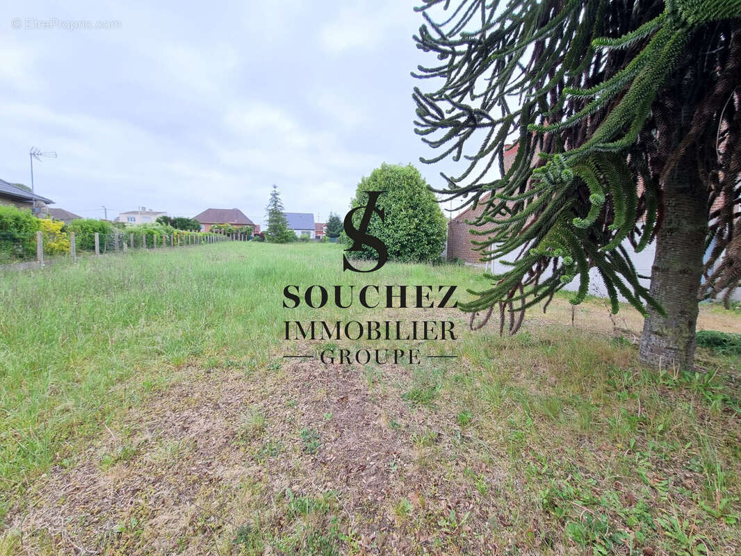 Terrain à BOUVIGNY-BOYEFFLES