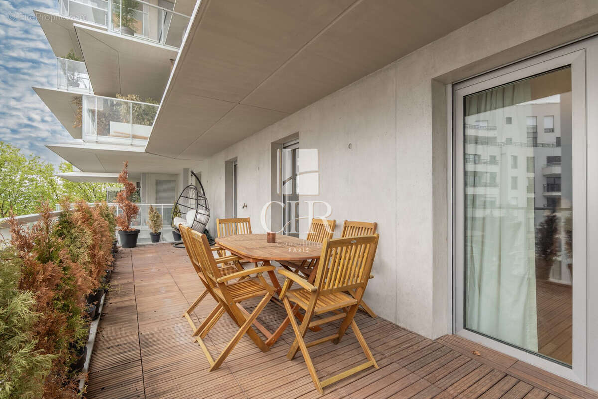 Appartement à COLOMBES