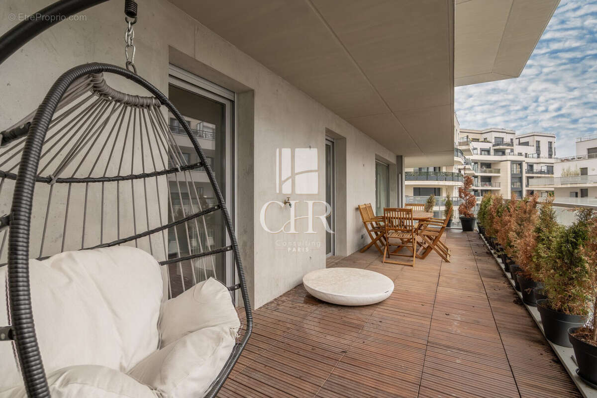 Appartement à COLOMBES