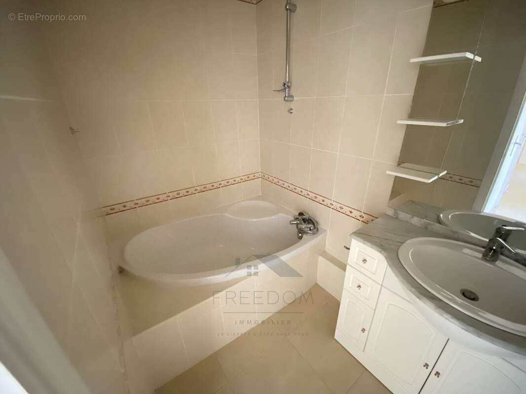 Appartement à BEZIERS