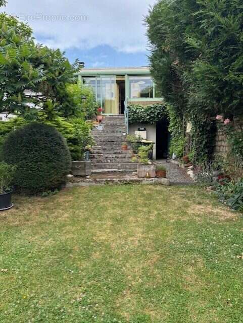 Maison à MONTATAIRE