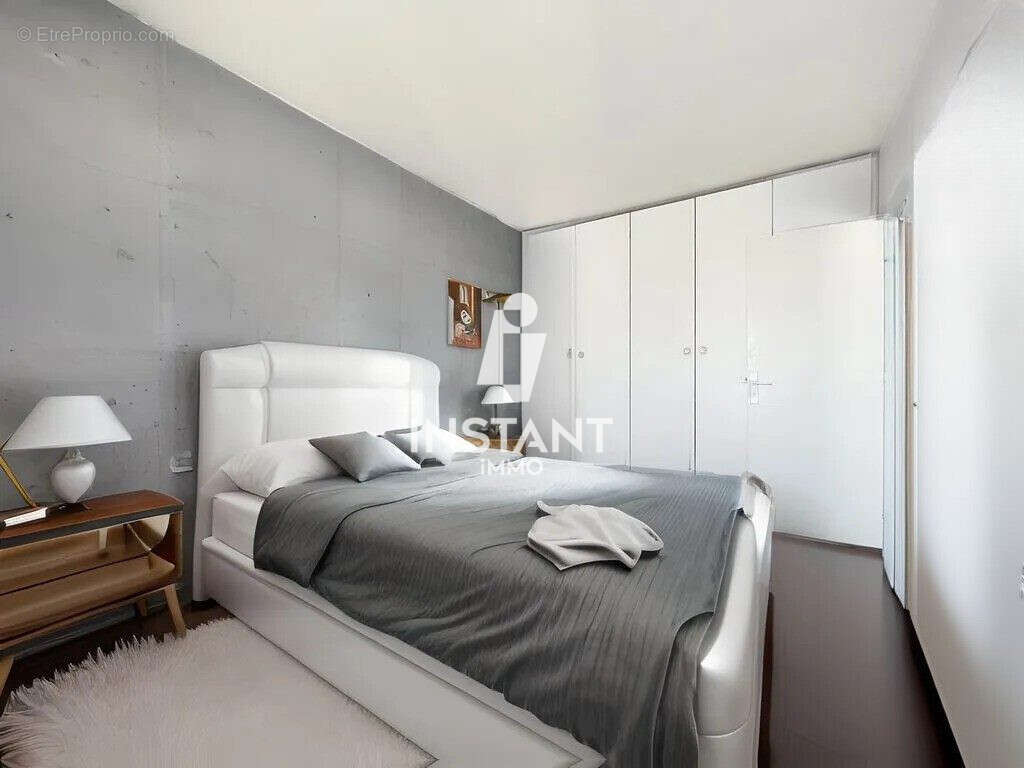 Appartement à CHARENTON-LE-PONT