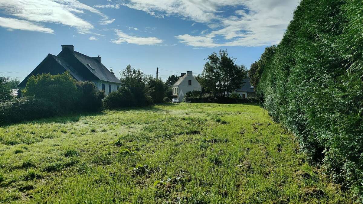 Terrain à MOELAN-SUR-MER