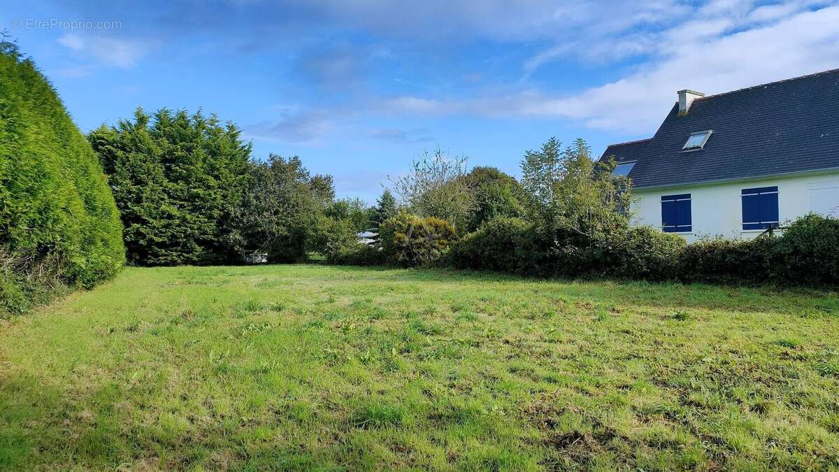 Terrain à MOELAN-SUR-MER