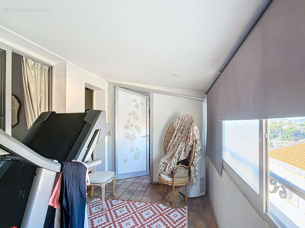 Appartement à LE CANNET