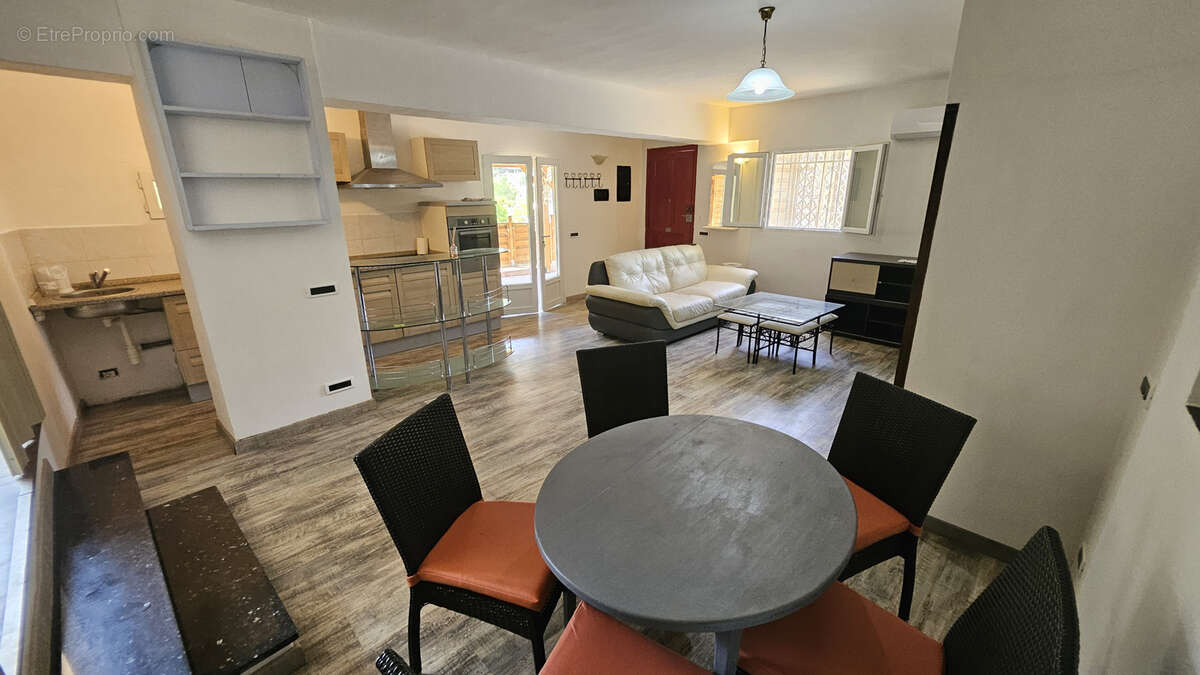 Appartement à MENTON