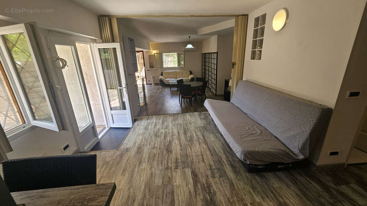Appartement à MENTON
