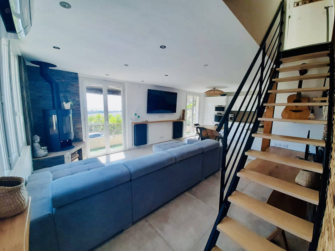 Maison à MANDELIEU-LA-NAPOULE