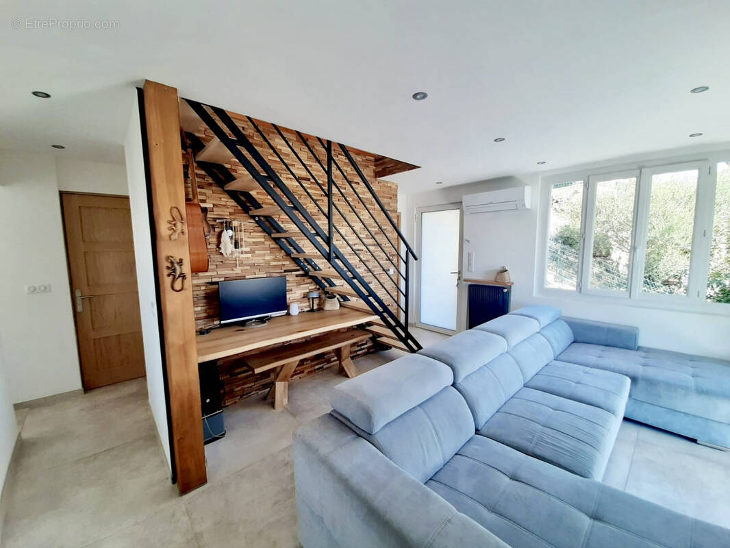 Maison à MANDELIEU-LA-NAPOULE