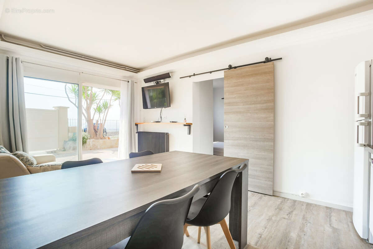 Maison à MANDELIEU-LA-NAPOULE