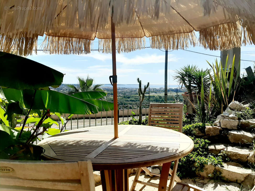 Maison à MANDELIEU-LA-NAPOULE