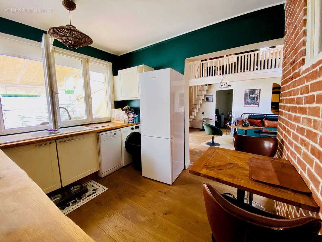 Appartement à LATTES