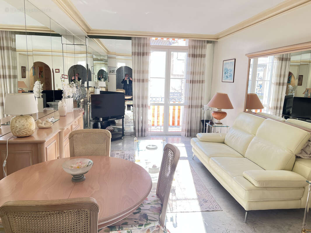 Appartement à CANNES