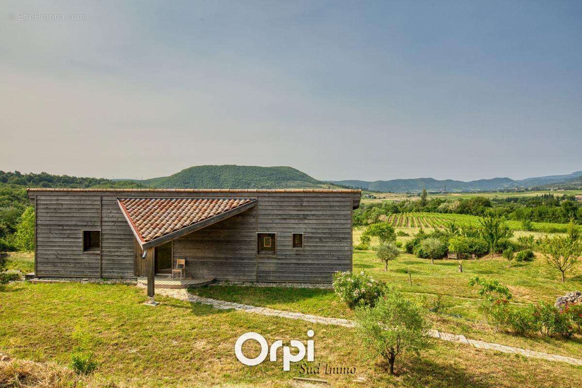 Maison à ALBA-LA-ROMAINE