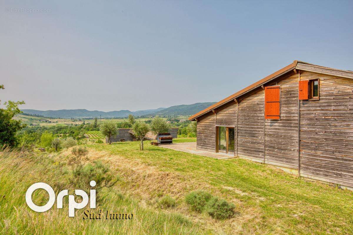 Maison à ALBA-LA-ROMAINE